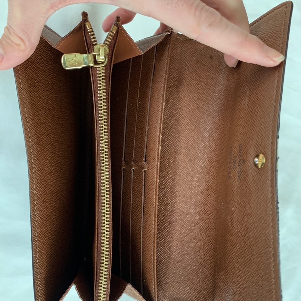 Authentic Louis Vuitton Wallet - Picture 6 of 9
